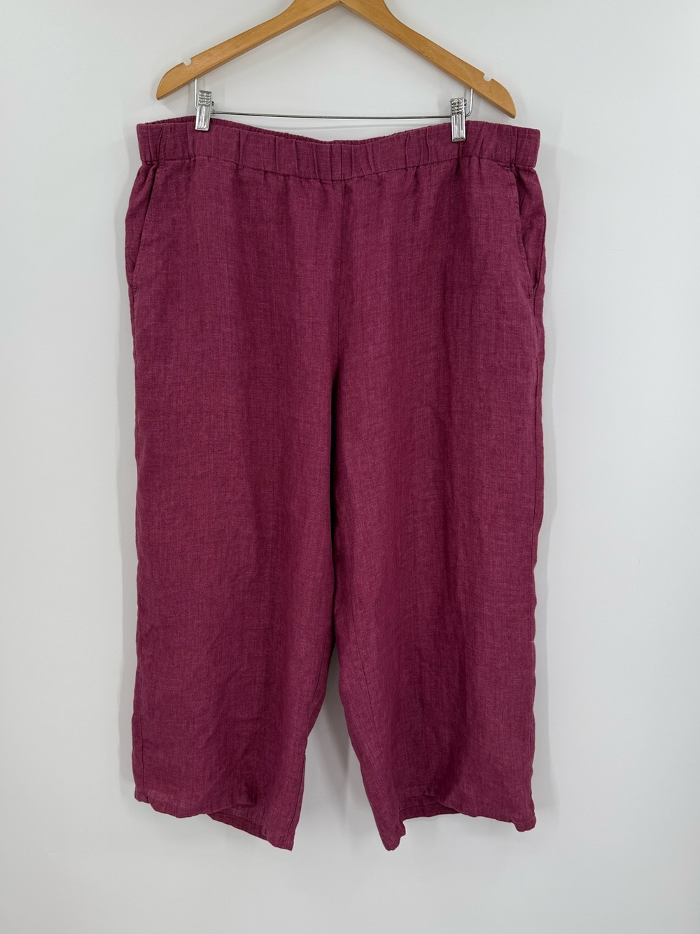 Eileen Fisher Organic Linen Cropped Lantern Pants | Berry | 1X - Picture 2 of 8
